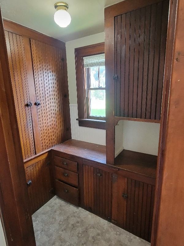123 E Mill St - Photo 6 of 15
