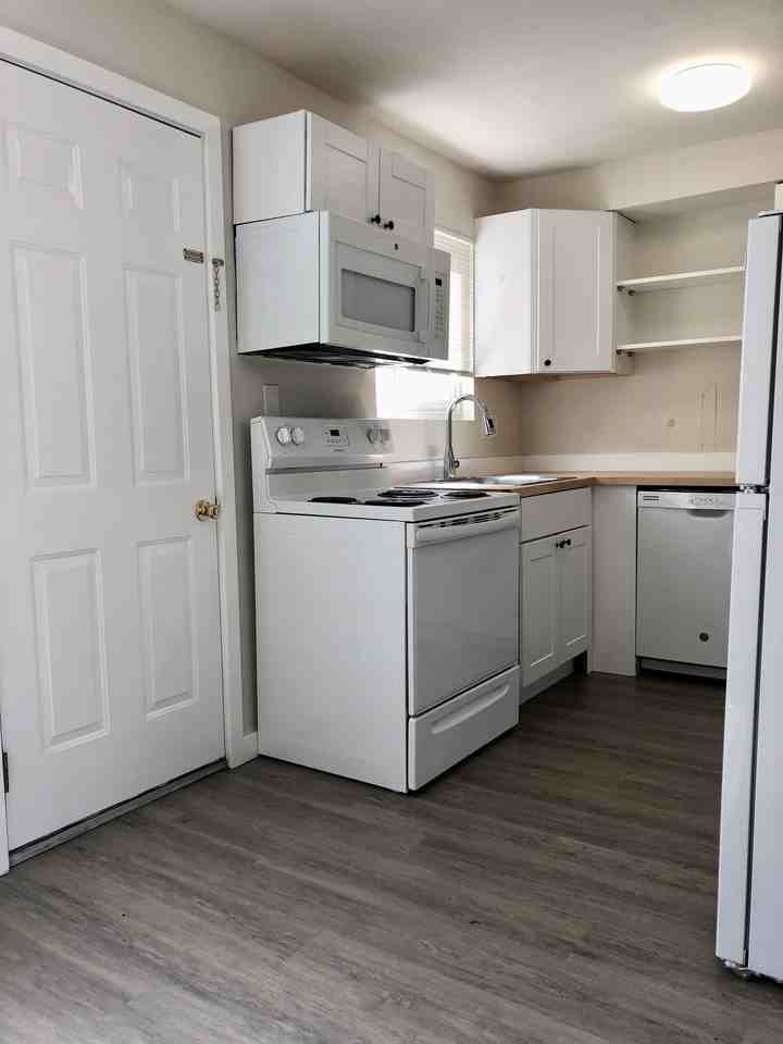 3601 Ne 73rd Pl #7 - Photo 7 of 18