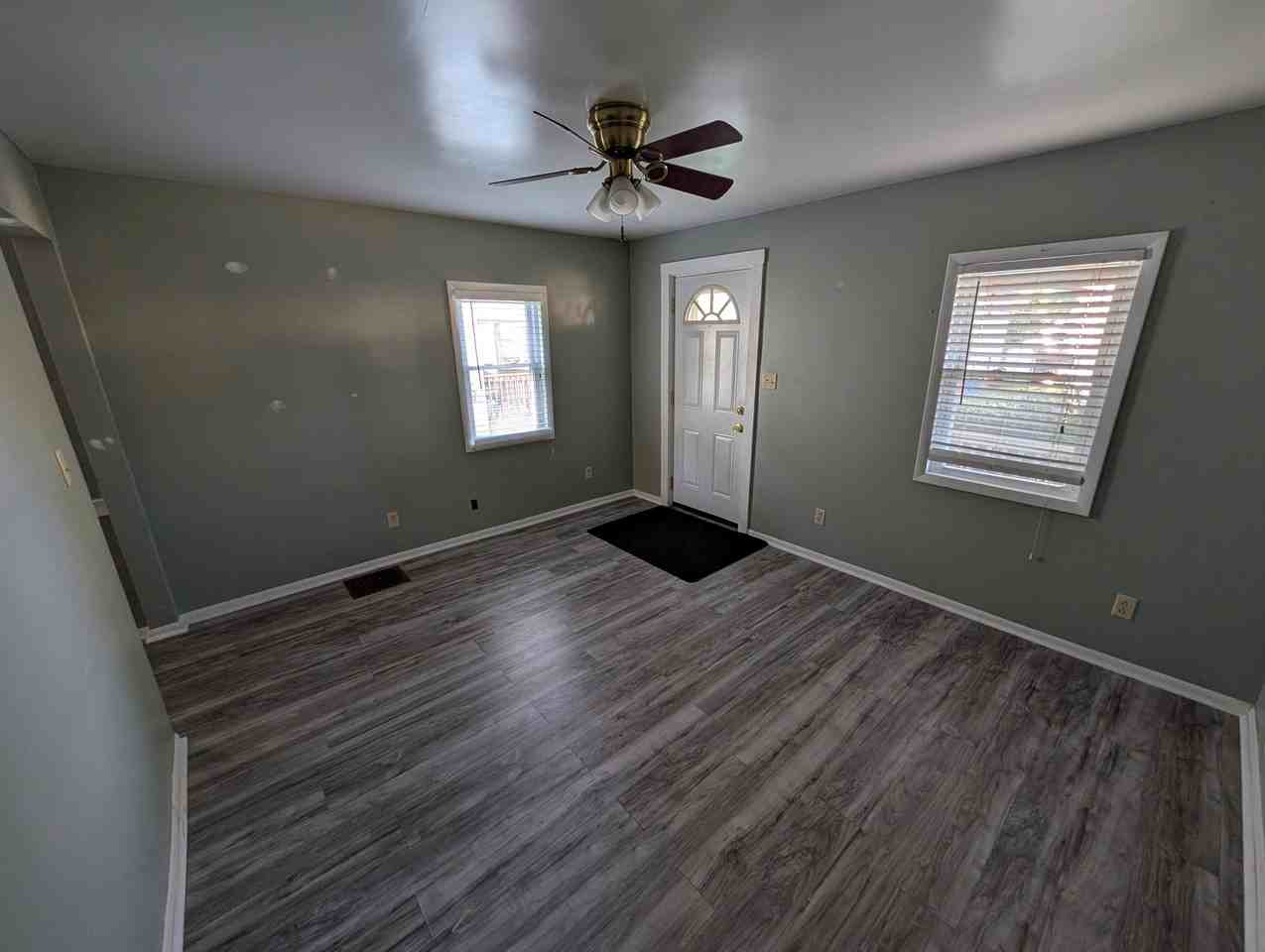 751 Taylor St - Photo 3 of 7