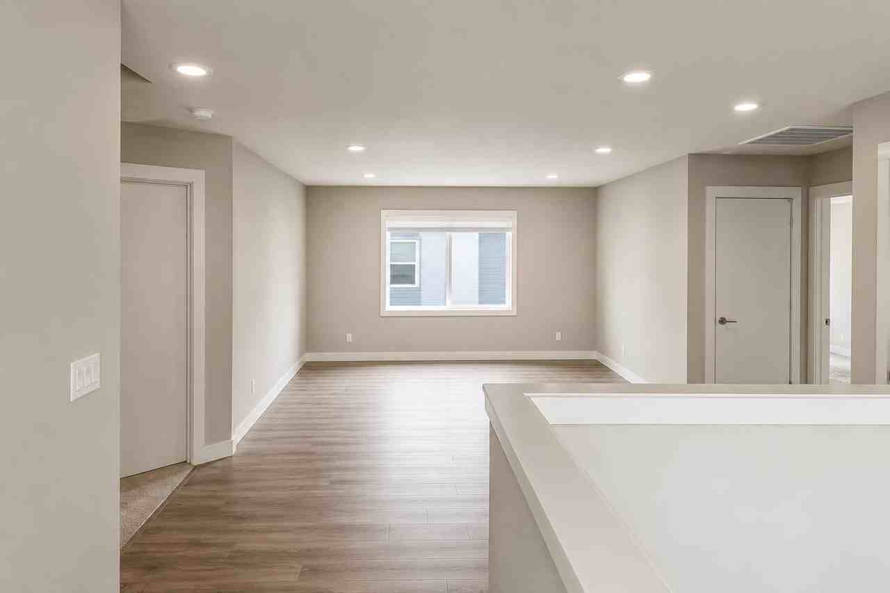 22960 Se Sycamore St - Photo 7 of 17