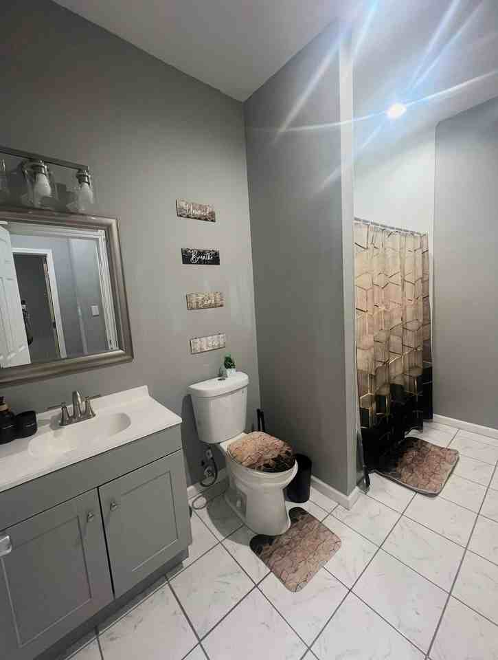 1926 Semple Ave - Photo 3 of 5