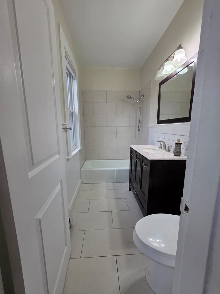 23 Whitmore St #3rdFL - Photo 4 of 19