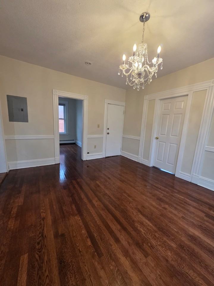23 Whitmore St #3rdFL - Photo 7 of 19