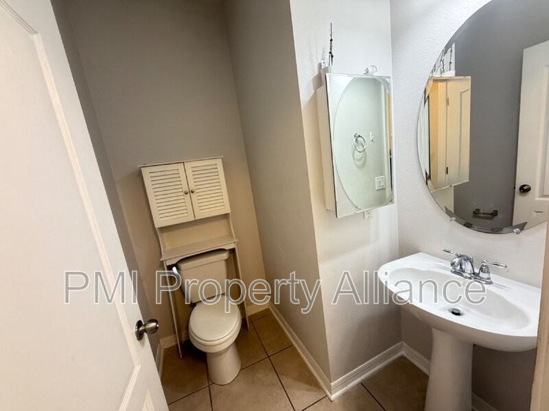 12875 Emersondale Ave - Photo 5 of 16