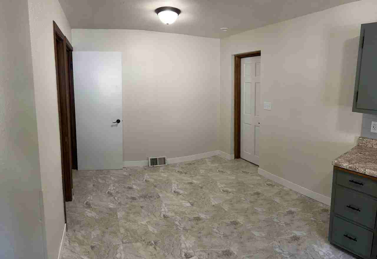 1937 Eugene St #1939 - Photo 5 of 12