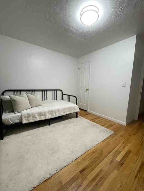 1711 E Gregson Ave - Photo 5 of 12