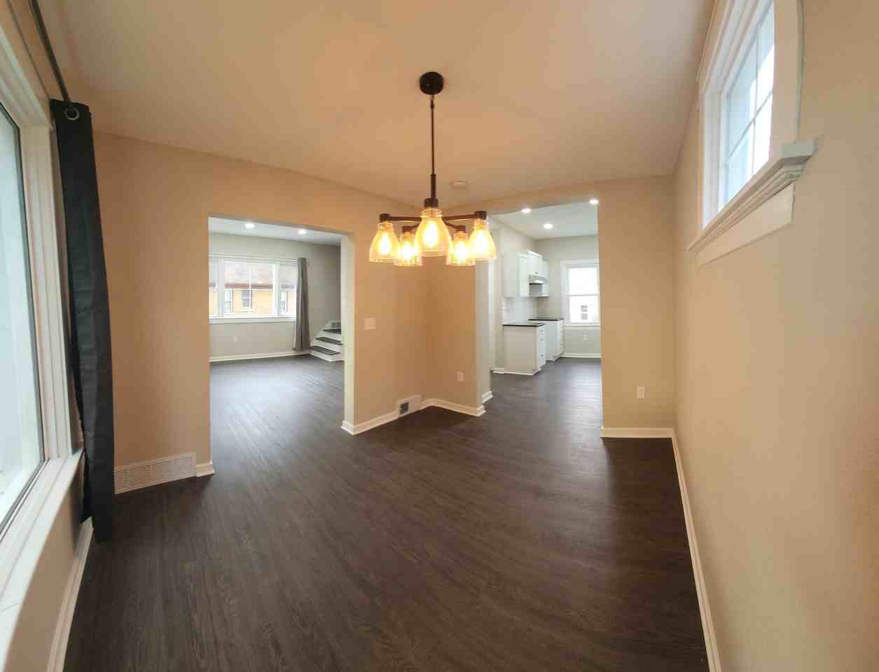 4617 N 37th St - Photo 3 of 12