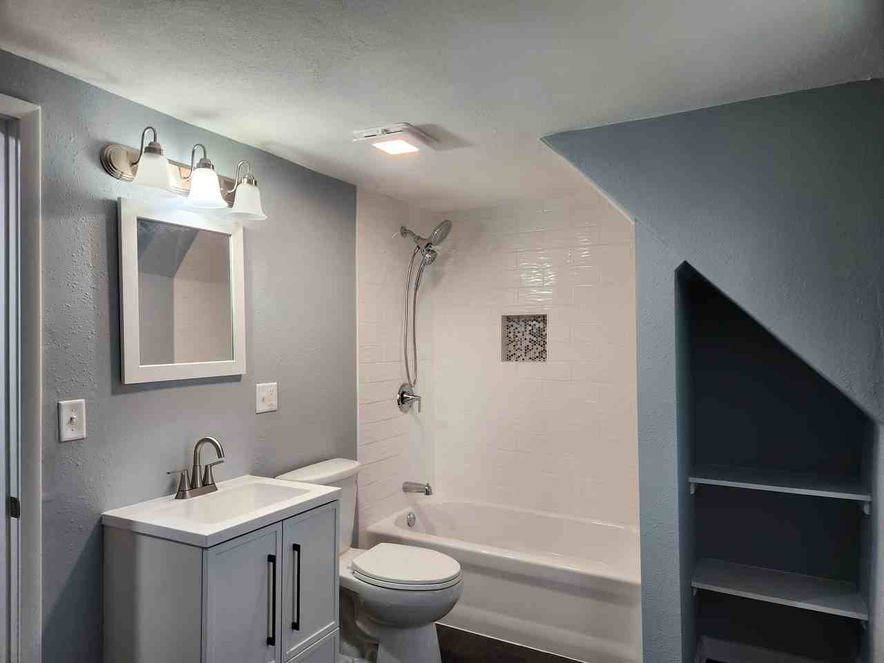 4617 N 37th St - Photo 5 of 12