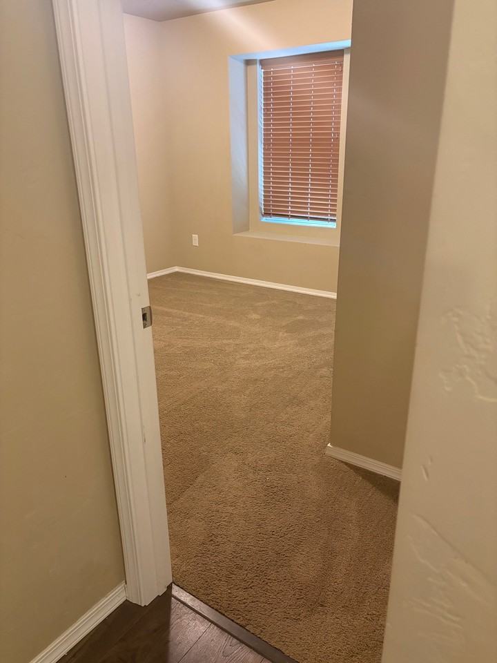 16172 Plow Ave - Photo 5 of 20
