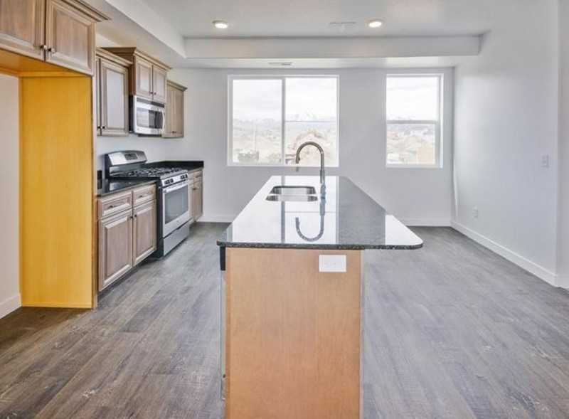 13353 S Celestina Ln - Photo 2 of 6