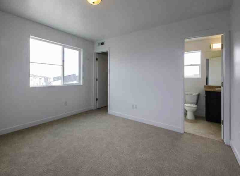 13353 S Celestina Ln - Photo 5 of 6