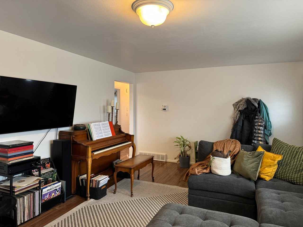 5568 Wn #1 - Photo 7 of 24