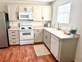 featured image of 672 E St #1