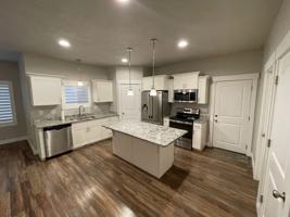 featured image of 3807 E Cunninghill Dr