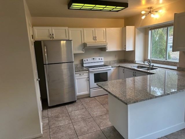 2647 Deer Run Dr - Photo 3 of 12