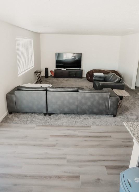239 Nw - Photo 4 of 13