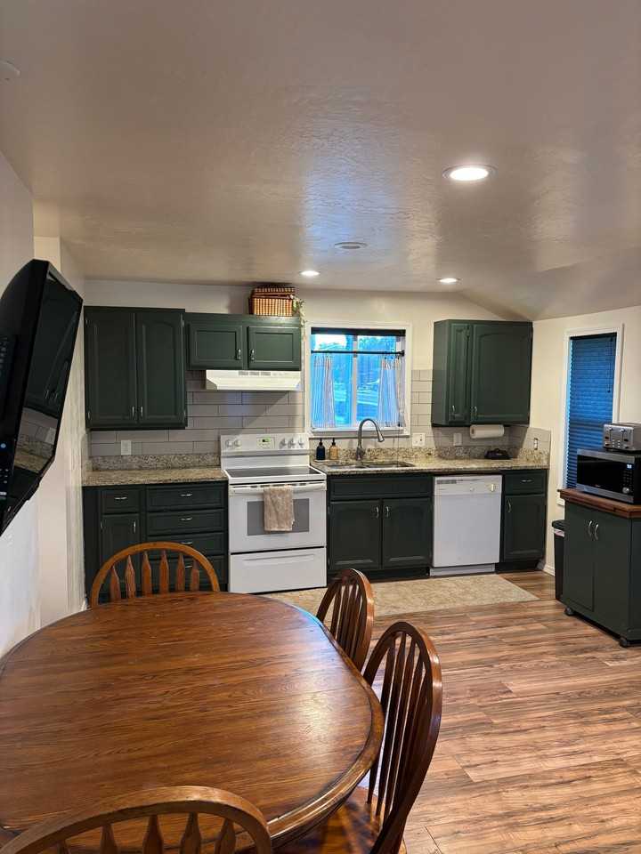 309 W Wasatch St - Photo 3 of 17
