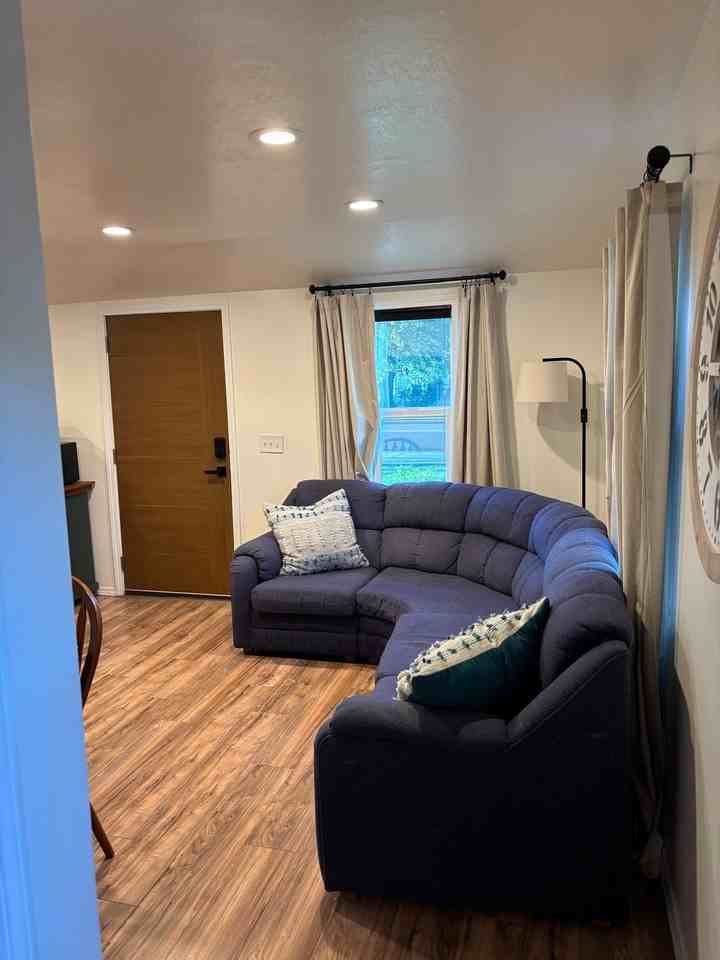 309 W Wasatch St - Photo 4 of 17
