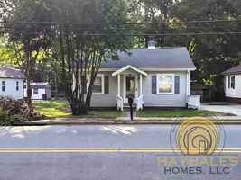 featured image of 812 Barnes St