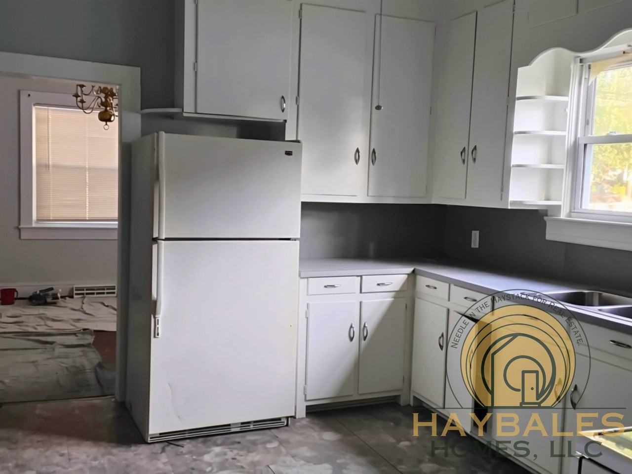 812 Barnes St - Photo 6 of 9