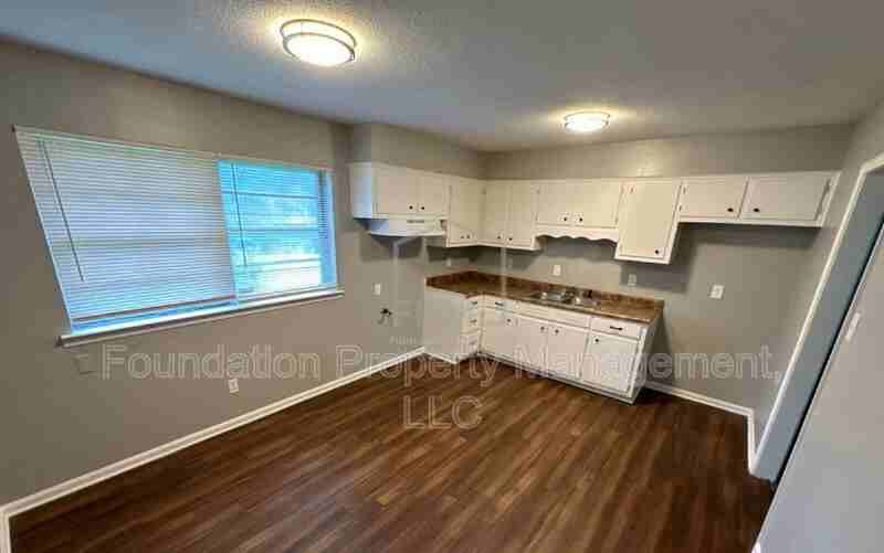 3606 Pryor St - Photo 3 of 10