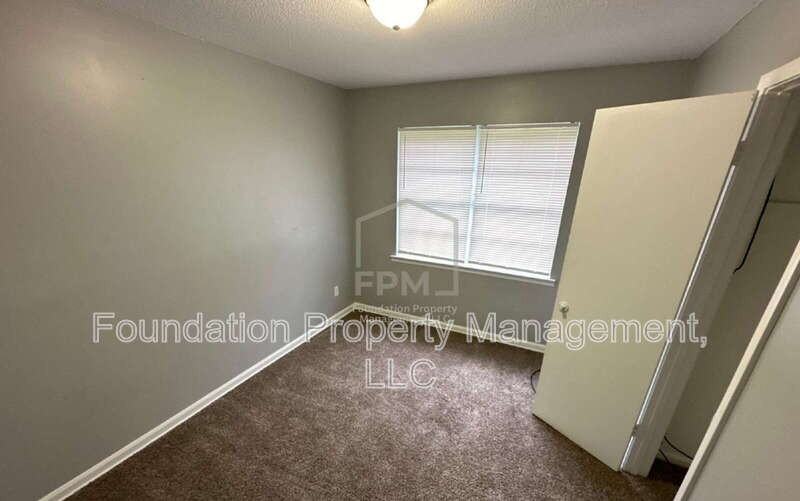 3606 Pryor St - Photo 6 of 10