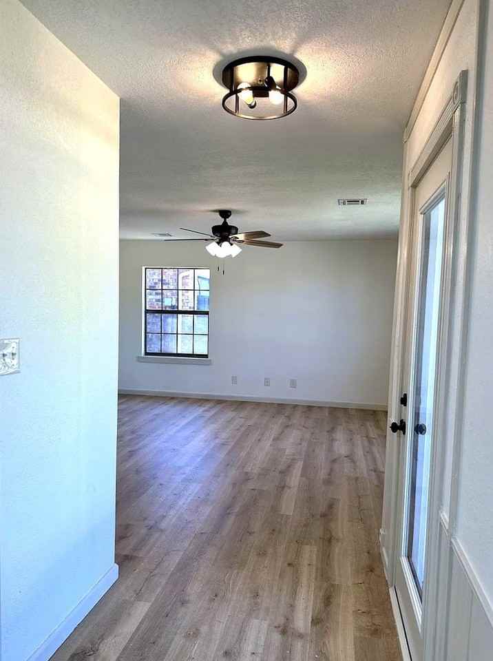 2028 N 12th St - Photo 7 of 22