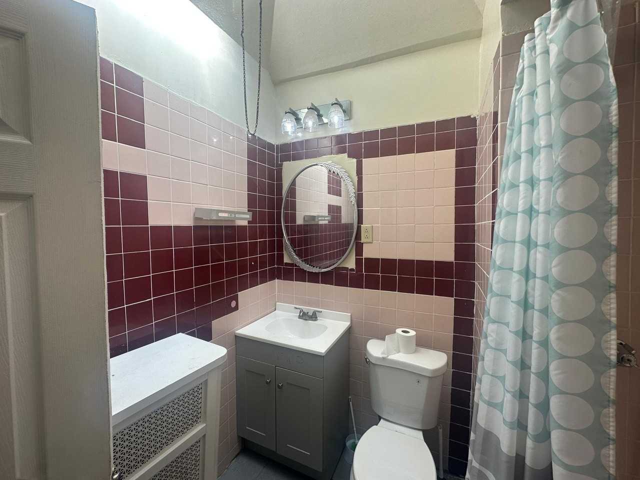 5628 Warrington Ave - Photo 5 of 20