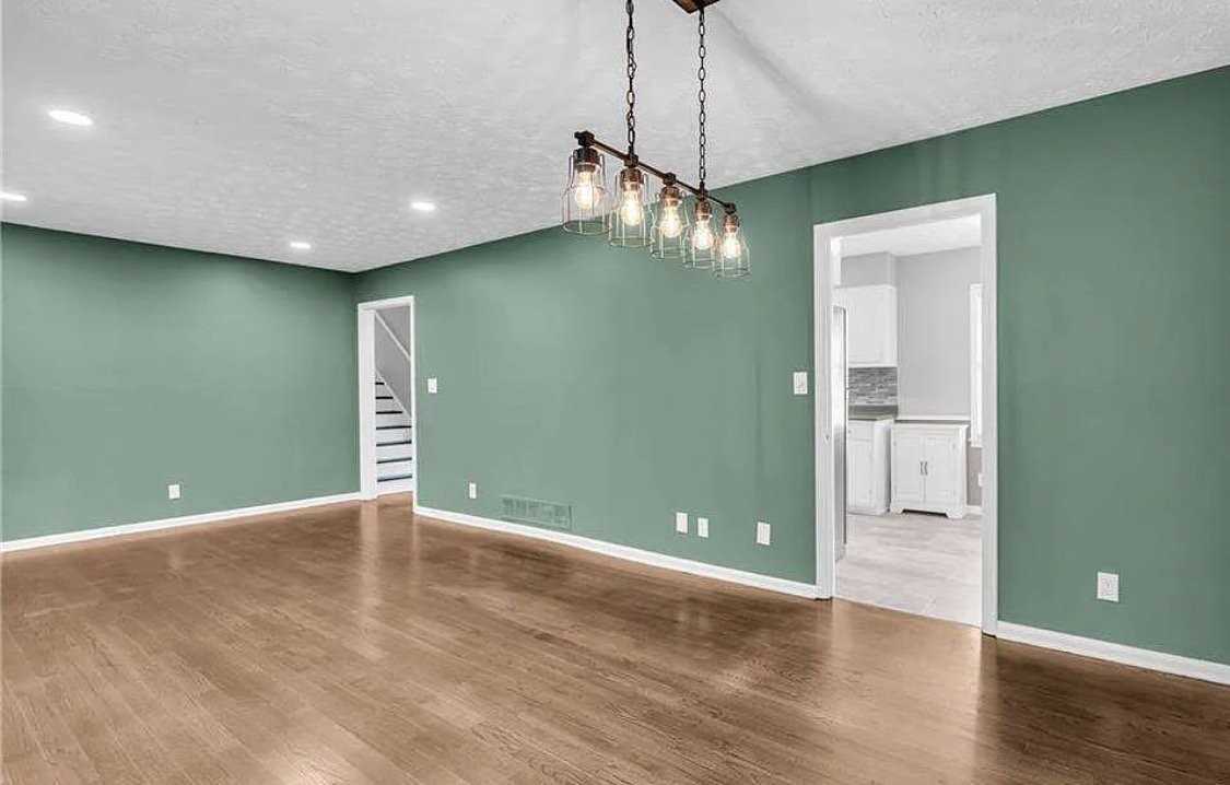 474 Royal Oaks Ter - Photo 4 of 20