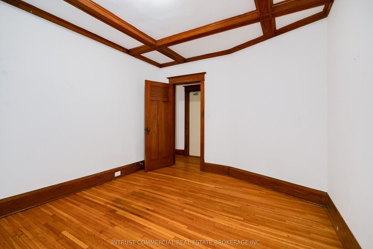 1920 Bloor Street West - Photo 6 of 17