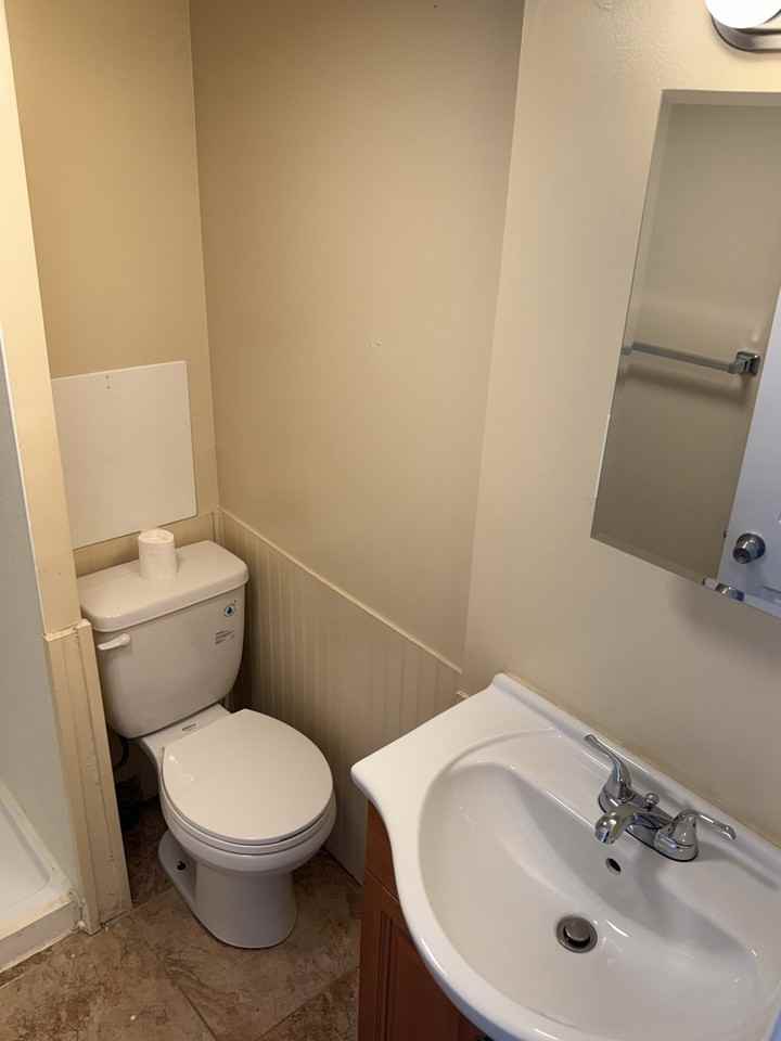 136 Porter Ave #4 - Photo 7 of 9