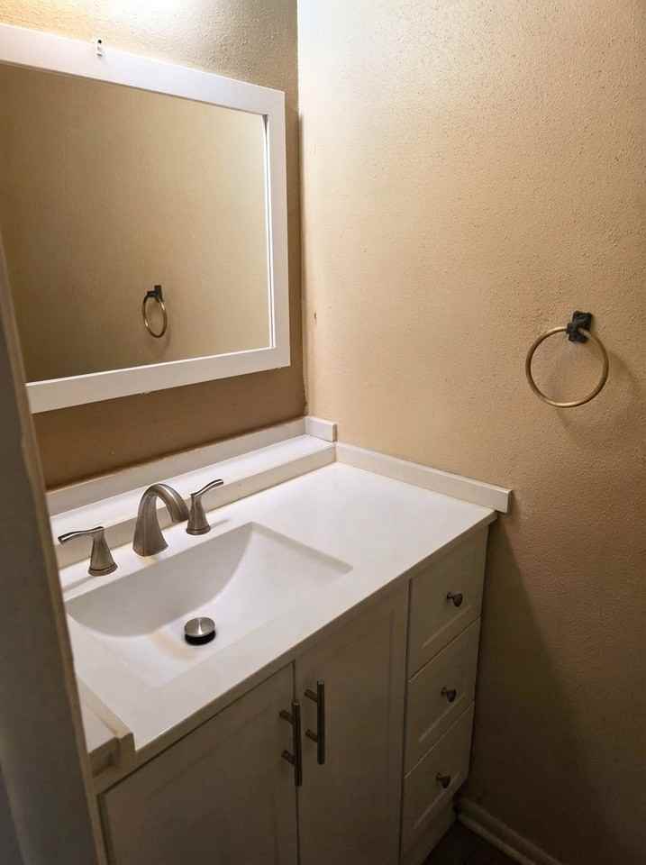 4150 Crow Rd #9 - Photo 5 of 6