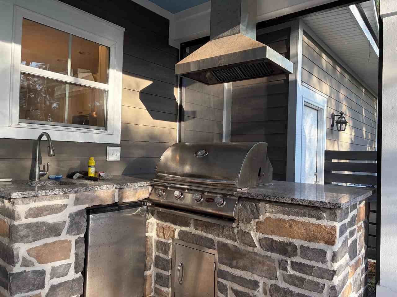 230 Ridgewood Park Dr N - Photo 5 of 7