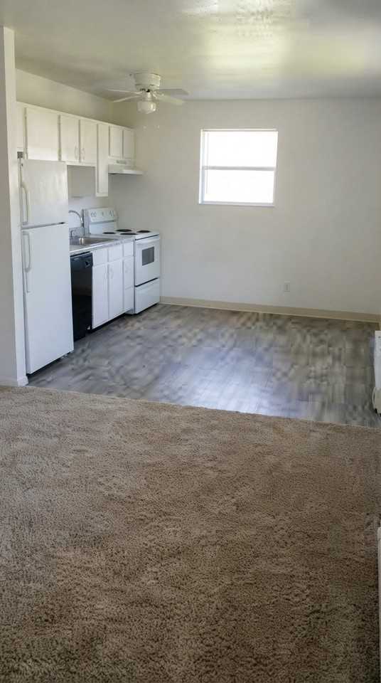 6 Estate Dr #3 - Photo 3 of 4
