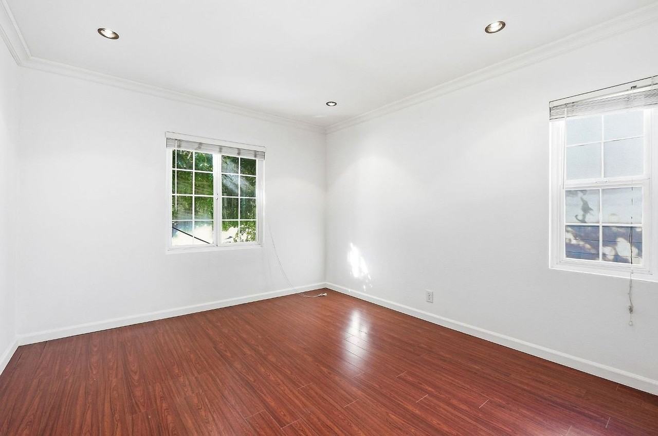 5874 Zelzah Ave - Photo 7 of 20