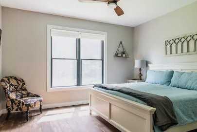 9820 Union Pier Rd - Photo 3 of 24