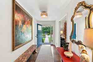 featured image of 3901 Quail Hollow Dr