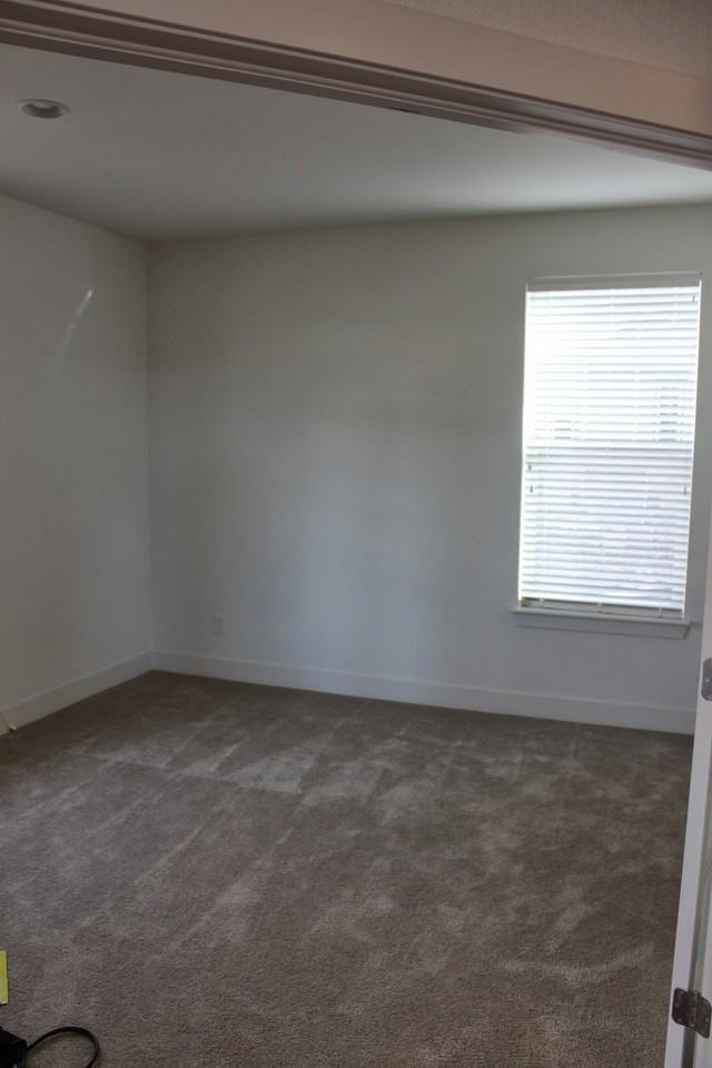 10334 Kenneth Dr - Photo 6 of 22