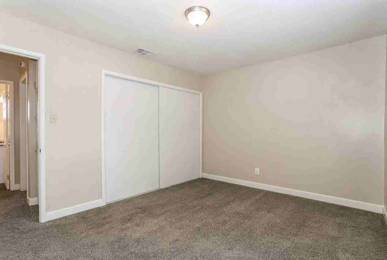 3802 West Way - Photo 2 of 9