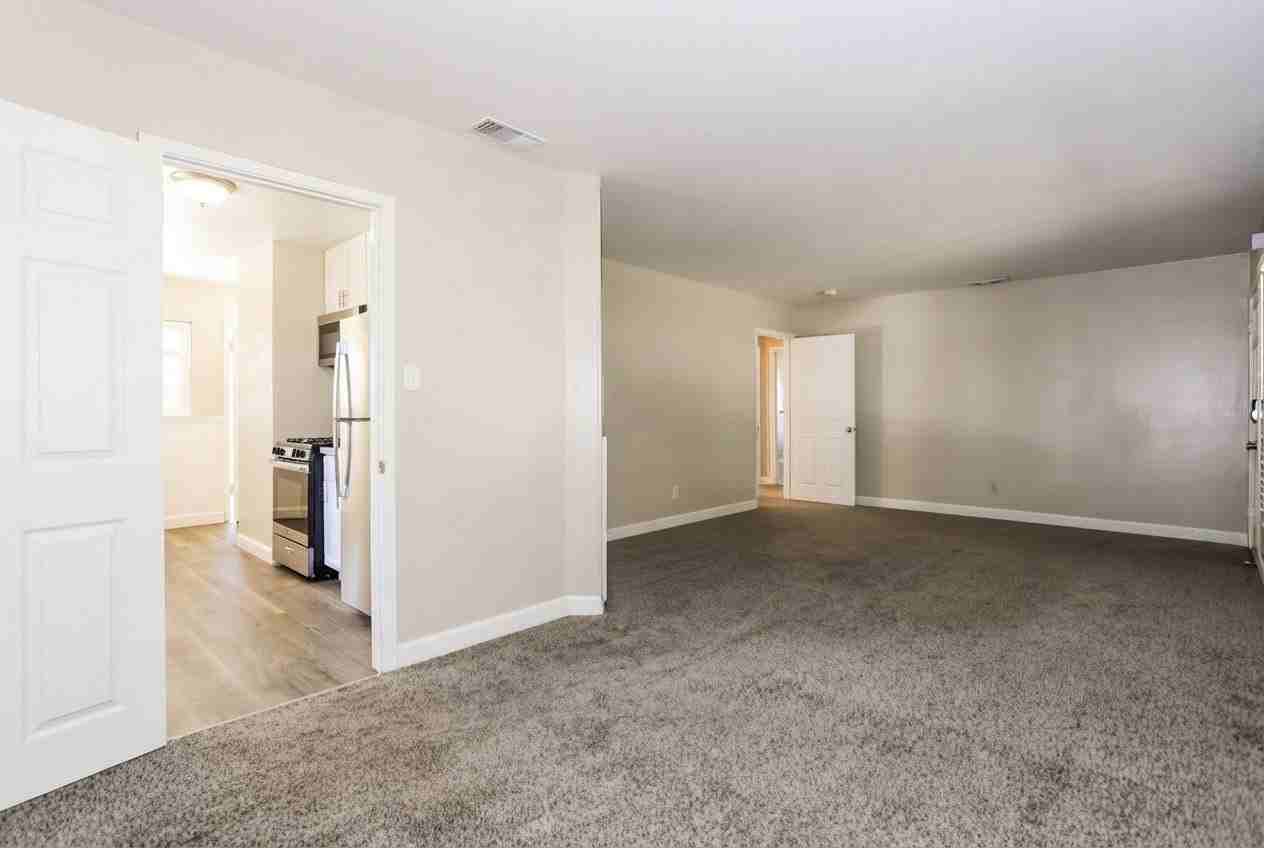 3802 West Way - Photo 6 of 9