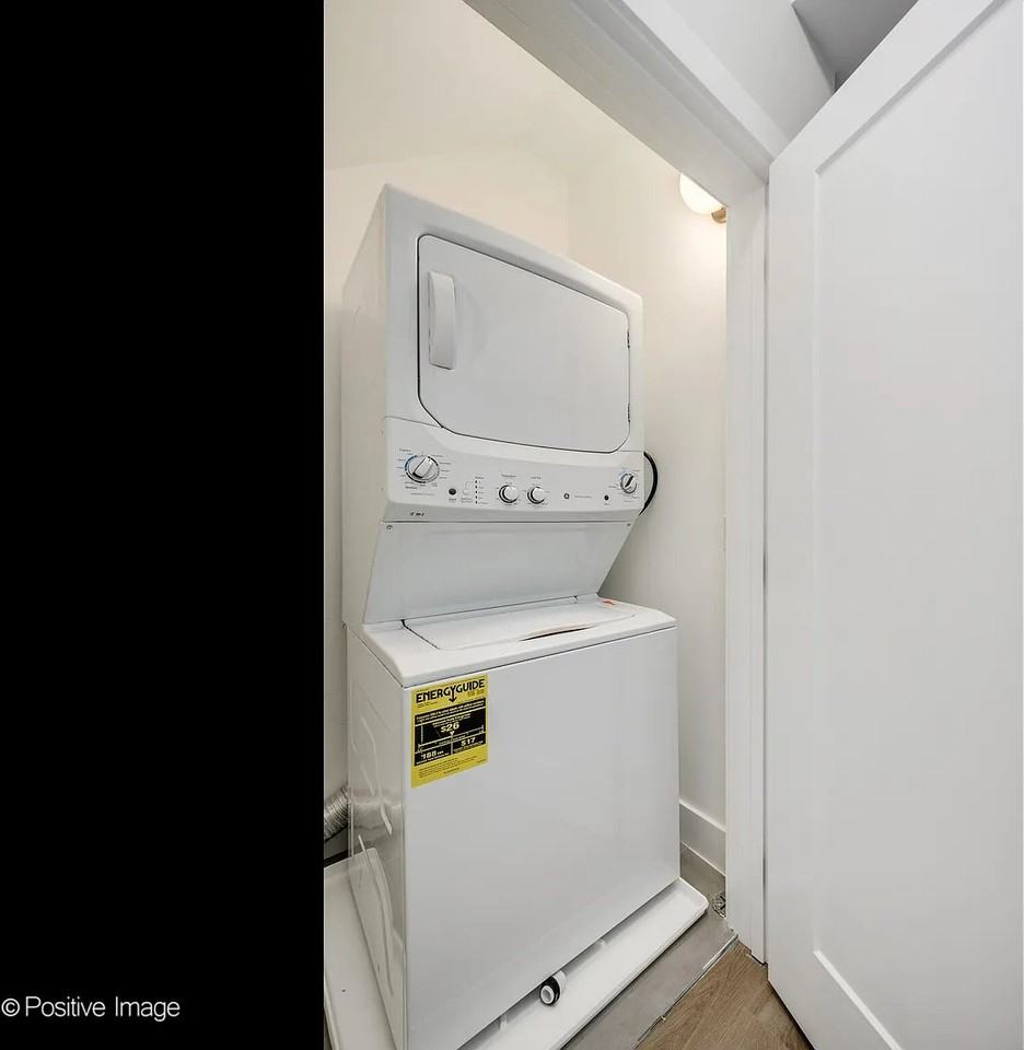 3944 S Indiana Ave #2R - Photo 7 of 7