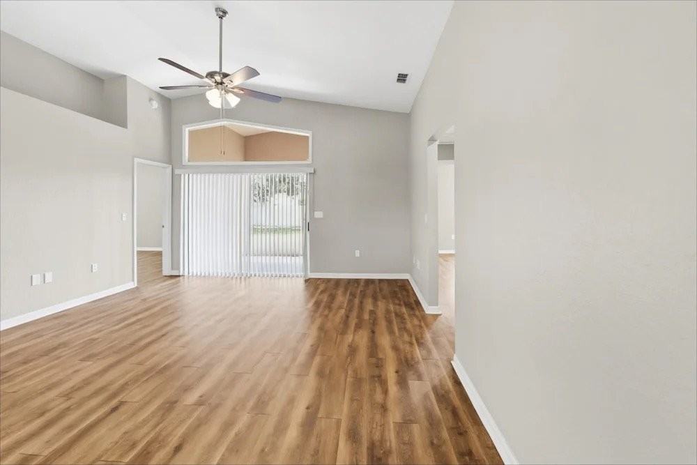 2806 Cedaridge Dr - Photo 7 of 7