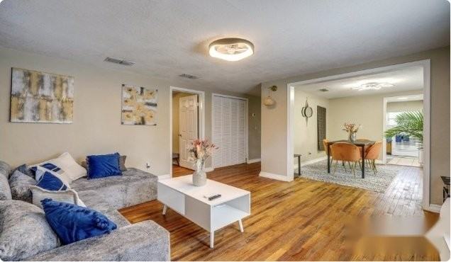 6613 Grace Ln - Photo 5 of 20
