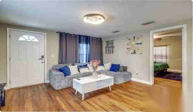 6613 Grace Ln - Photo 6 of 20