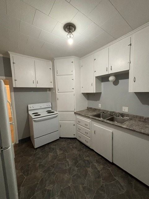 211 Hill St #202 - Photo 4 of 13