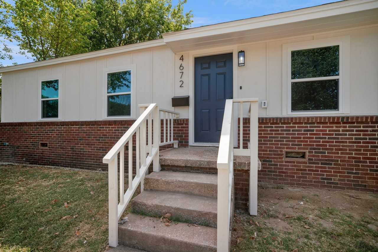 4672 N Troost Ave - Photo 2 of 20