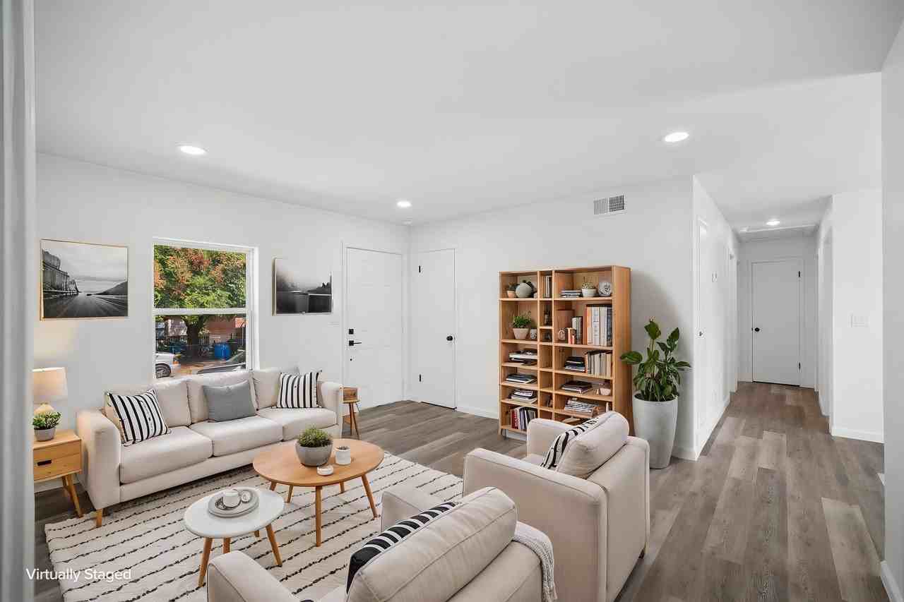 4672 N Troost Ave - Photo 5 of 20