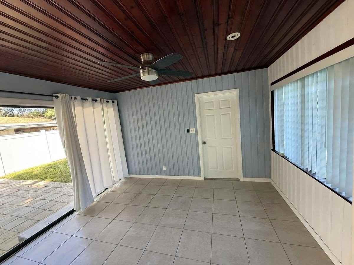 3913 6th Ave N - Photo 2 of 20