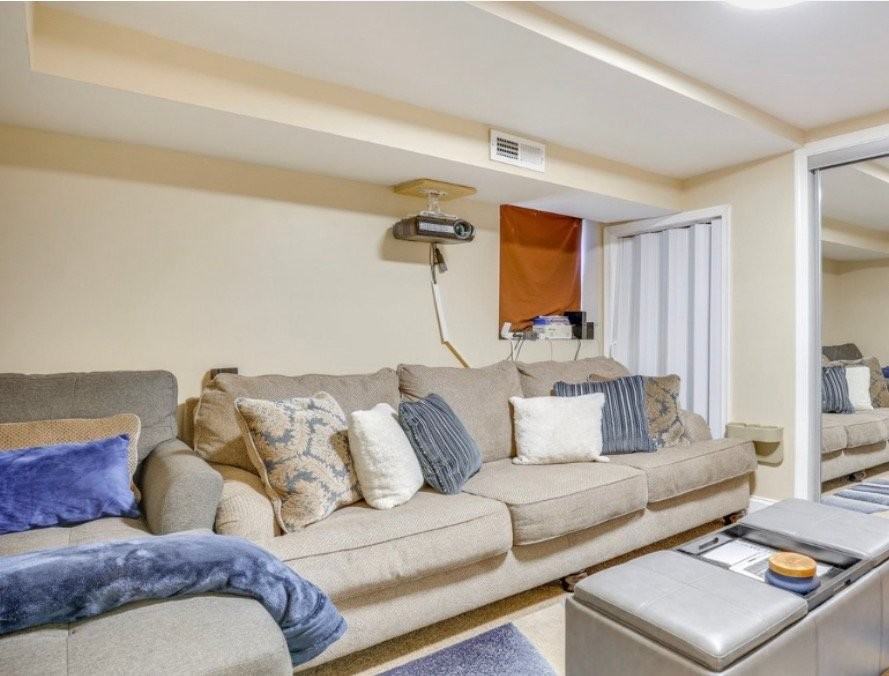 4302 Woodlea Ave - Photo 4 of 12