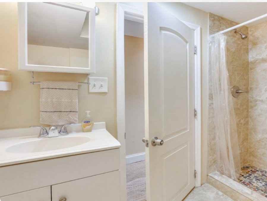 4302 Woodlea Ave - Photo 5 of 12